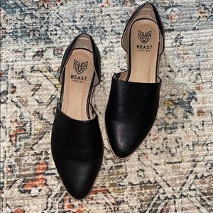 Beast Fashion d’Orsay Side Cut flats